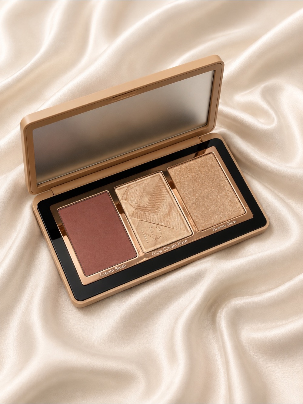Natasha Denona My Dream Cheek Trio Blush & Highlighter Palette NEW IN BOX - Picture 2 of 3